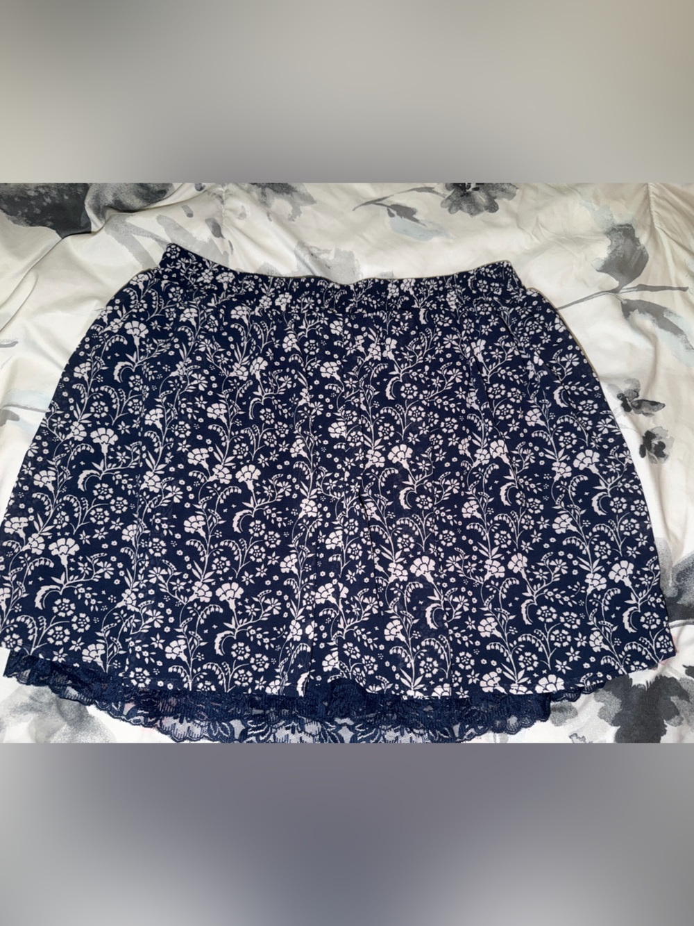 Forever 21 Floral Navy and White Lace-Trim Skirt